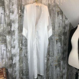 inner most womens robe small white